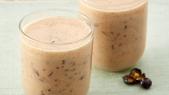 Blueberry and banana smoothies - Recipes - Healthier Families - NHS