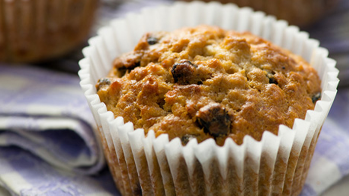 Blueberry and banana muffins - Recipes - Healthier Families - NHS