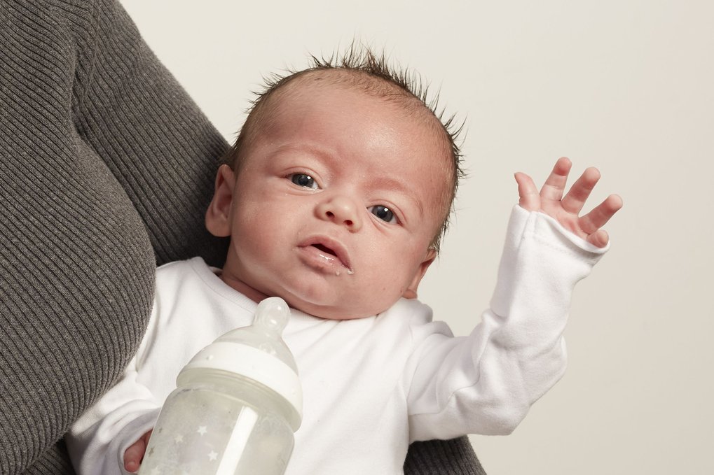 Bottle feeding your baby NHS