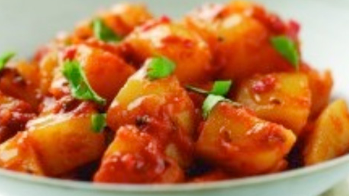 Tomato and cumin curried potatoes - Recipes - Healthier Families - NHS