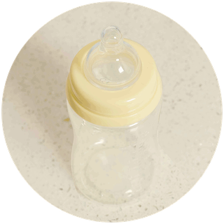 A List of Bottle Feeding Equipment: 25+ Items You Need For Feeding Baby