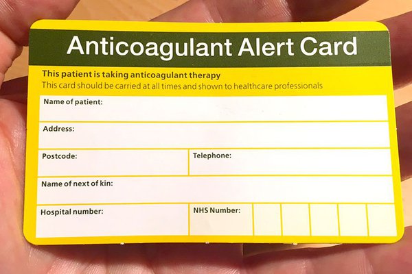 Picture of the front of an anticoagulant alert card