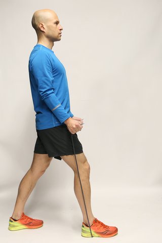 Shoulder press with lunge