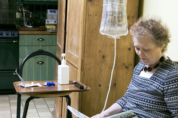 Picture of person having continuous ambulatory peritoneal dialysis